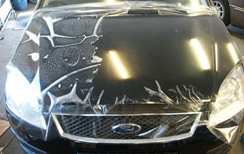 процесс оклейки капота, бампера и фар... 